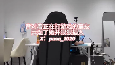 我和室友在ktv张健石鹏亮