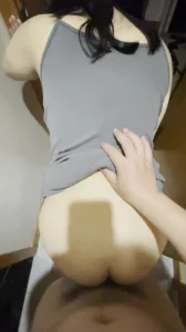 骚老婆酒店开着门被操