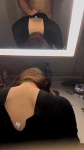 从浴室干到床上女友很爽