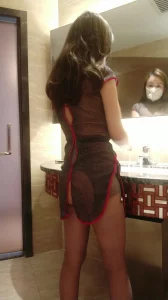 [原创]十一假期跟老婆边旅游边找金主单男越泡，等待单男前提前干一炮