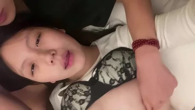 【童颜巨乳】年轻小情侣沉浸式性爱调教对白真实