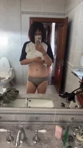 温哥华出轨聊骚贱母狗坦克