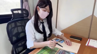 只要买房送逼挣钱养男友