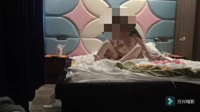 第一次出轨害羞最后还哭了