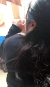 从阳台X到卧室边走一步